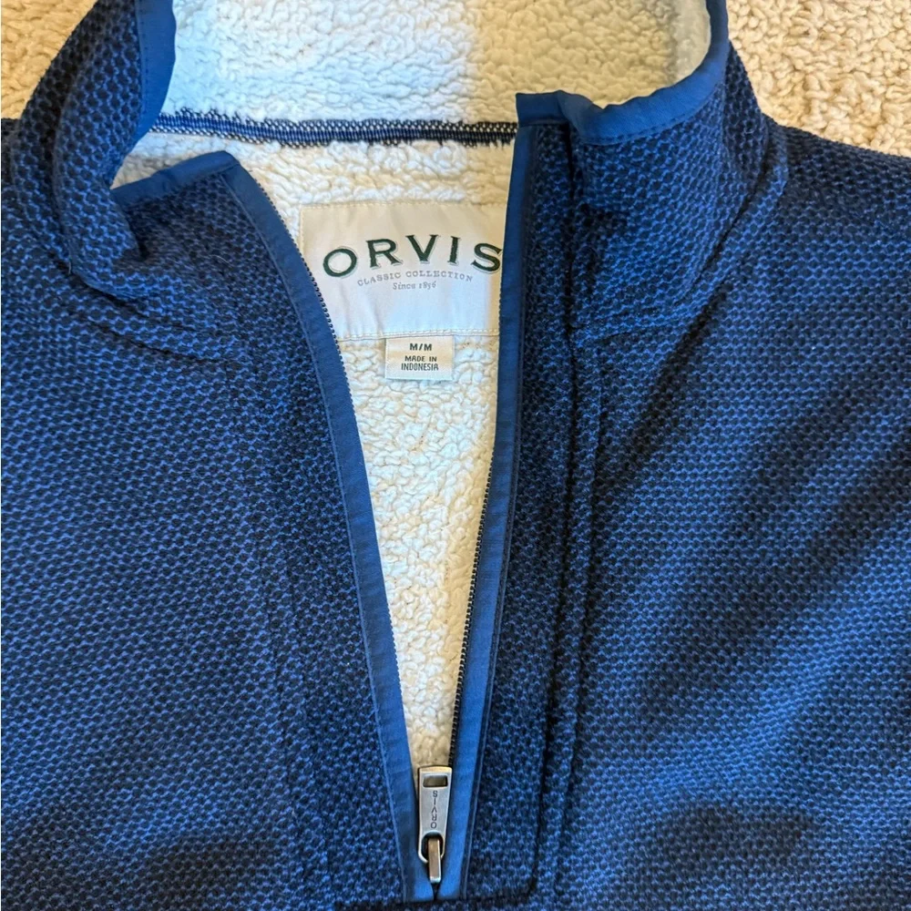Orvis Men's Navy 1/4 zip sweater SZ M. Fleece lined. Excellent condition